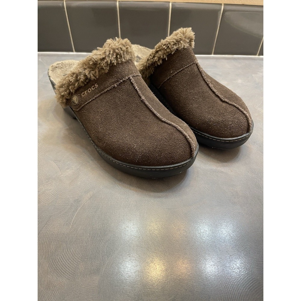 Crocs‎ Gretel Clog Women Size 10 Brown Excellent Suede Faux Fur Lined Wedge Mule